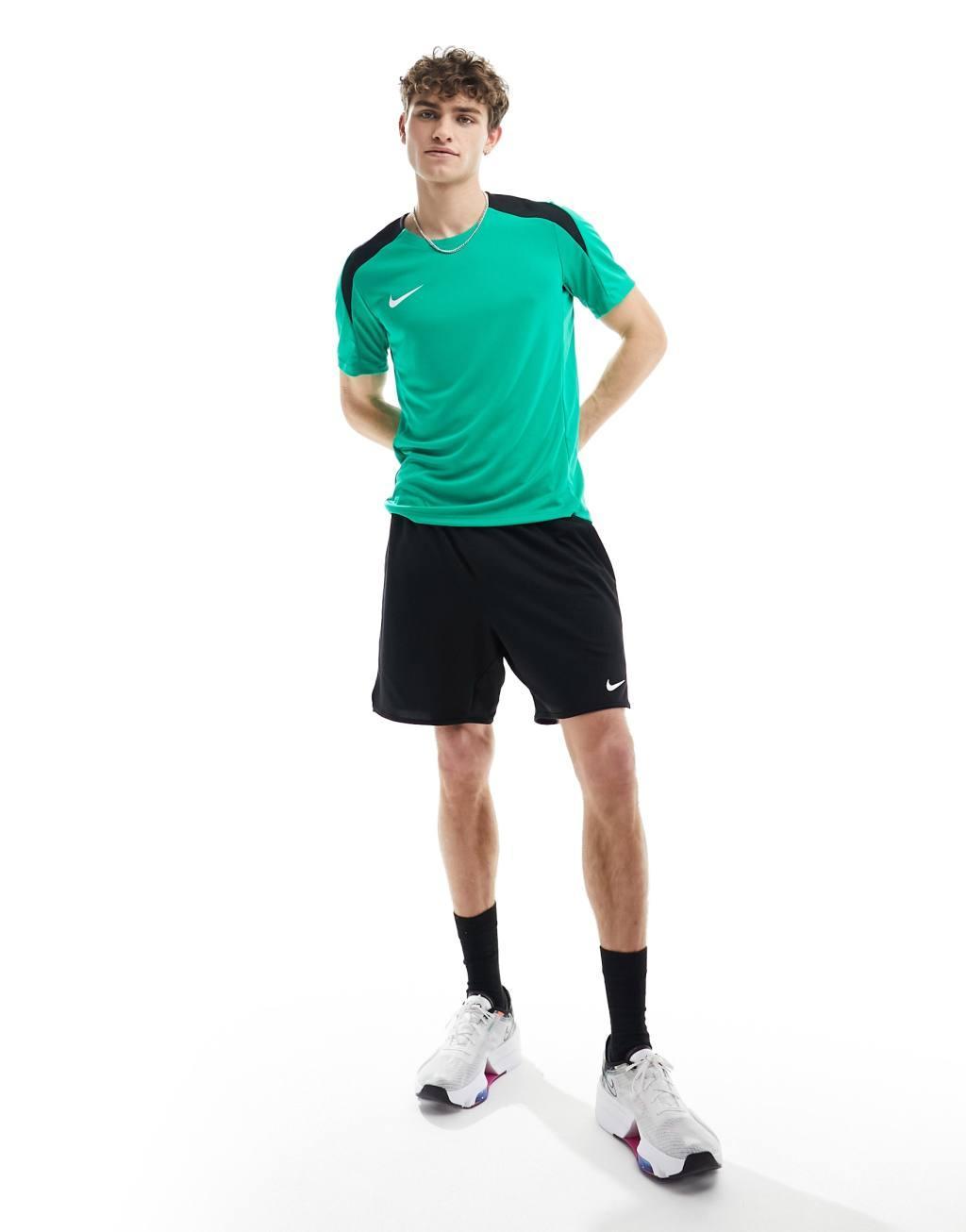 Nike Football Strike t-shirt in green Product Image