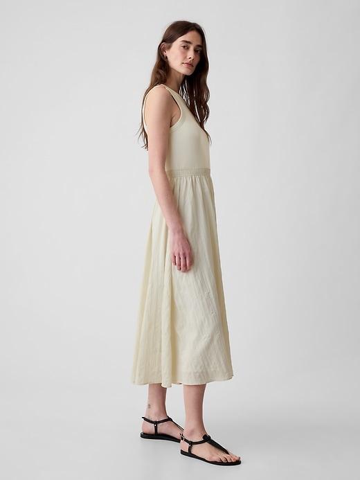 Textured Crinkle Midi Dress Product Image