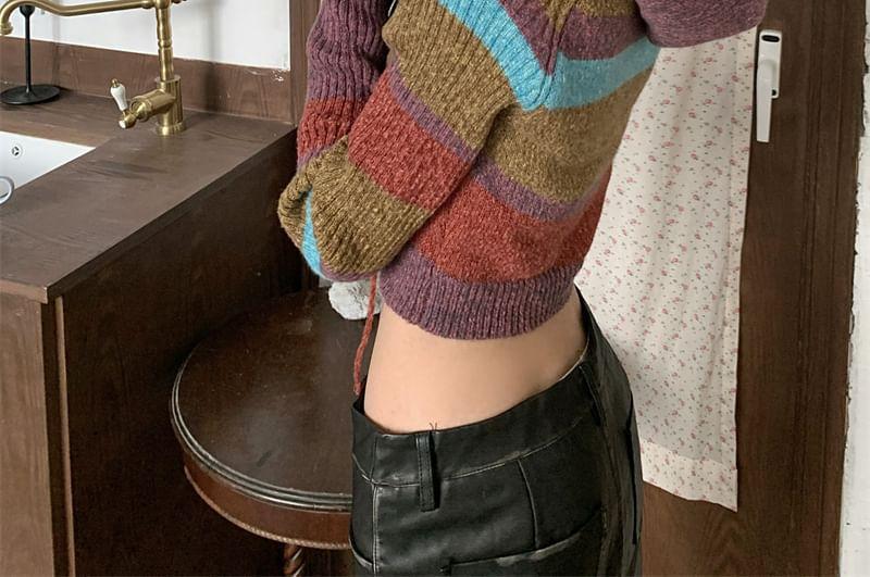 Color Block Fluffy Trim Hooded Button-Up Crop Top Product Image