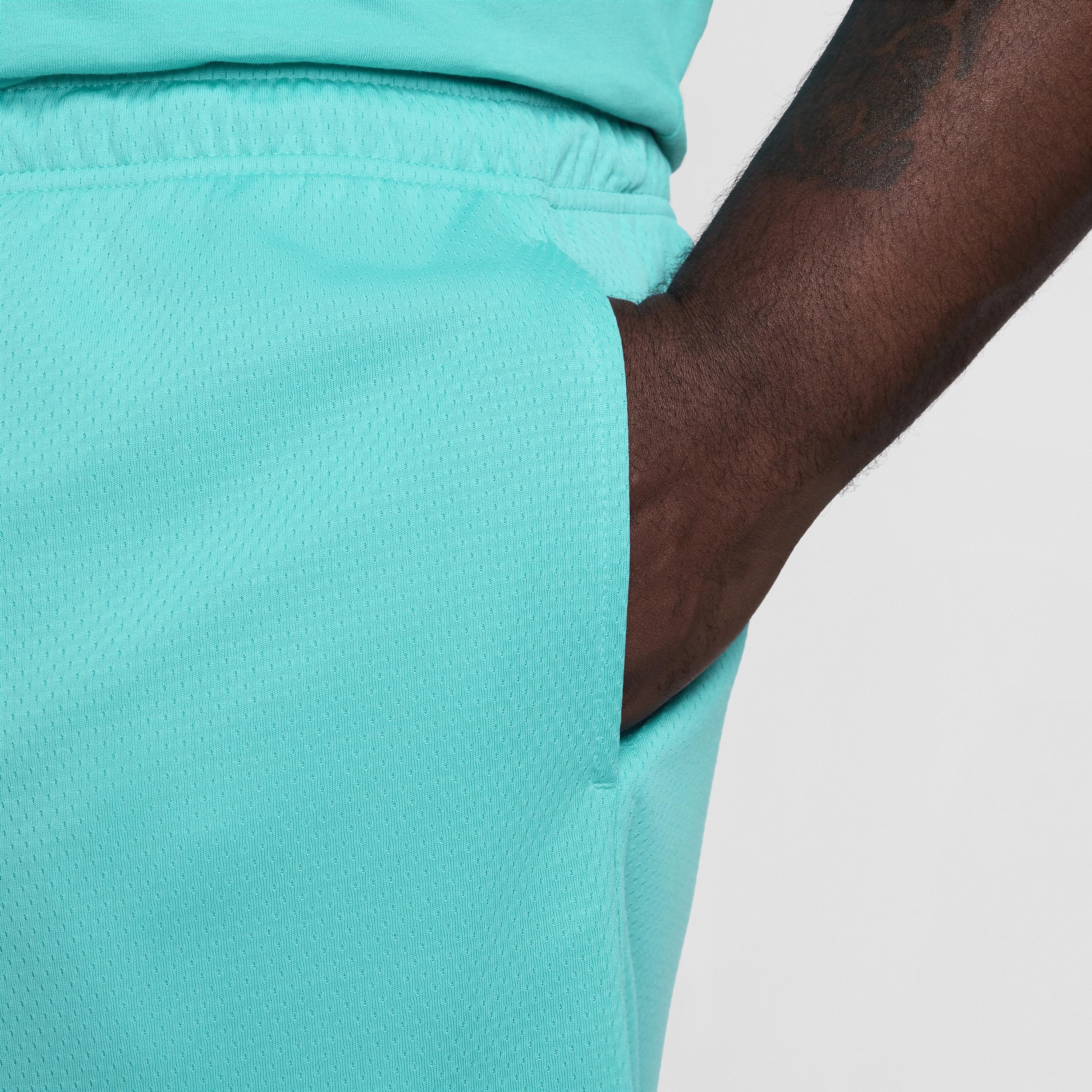 Nike Men's Club Mesh Flow Shorts Product Image