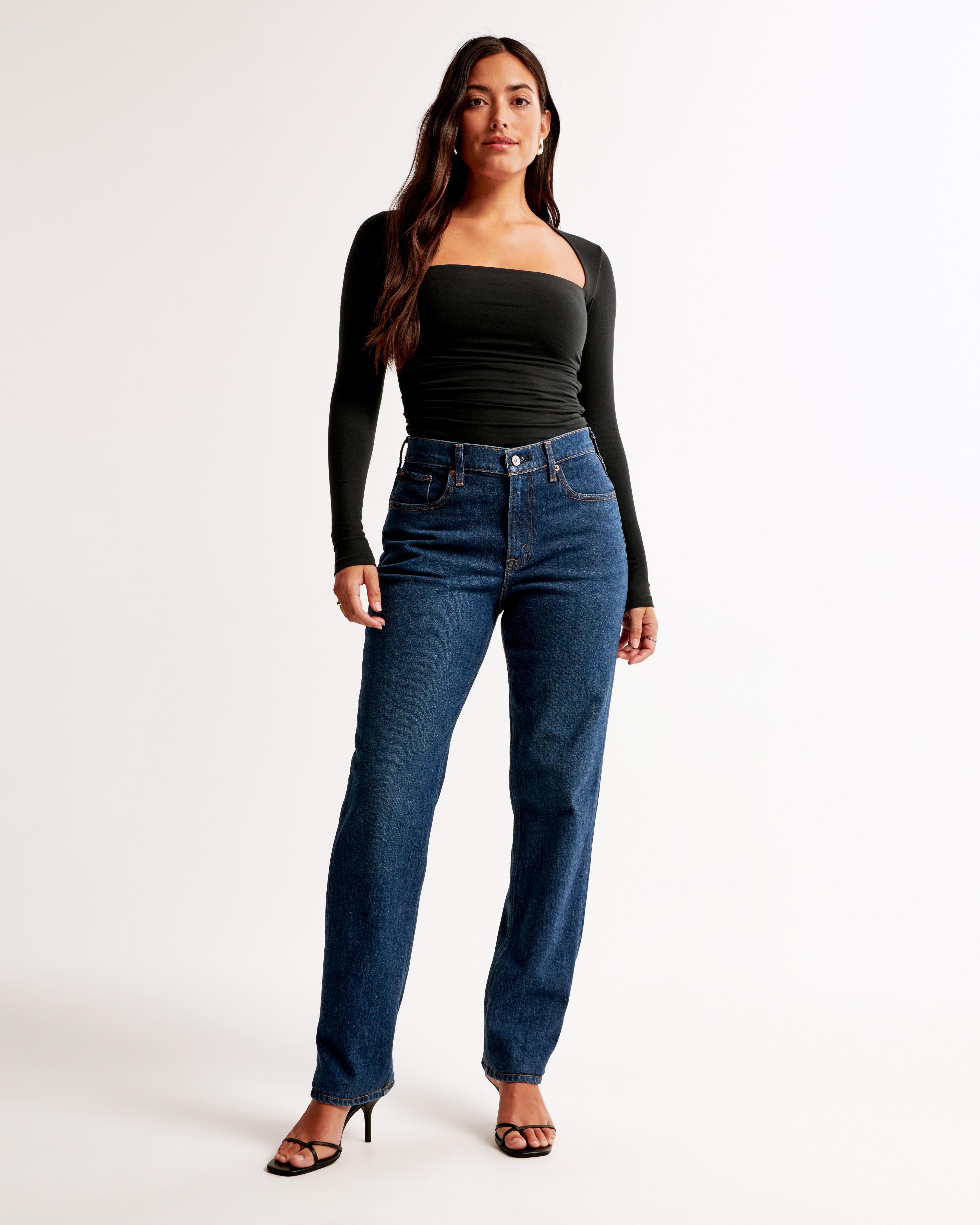 Curve Love Mid Rise 90s Straight Jean Product Image