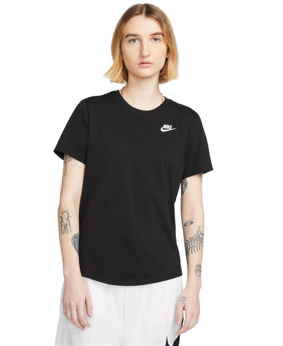 Womens Nike Sportswear Club Essentials Tee Product Image