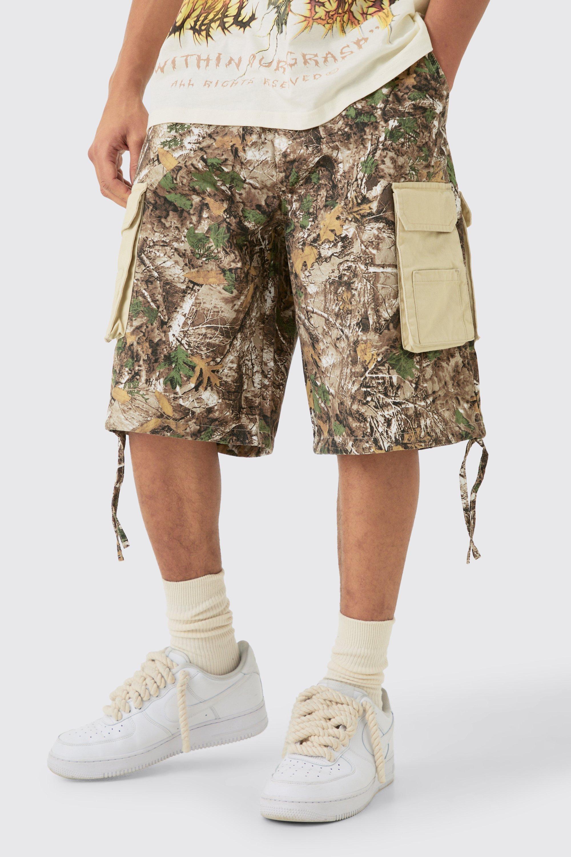 Mens Green Contrast Panel Forest Camo Jorts, Green Product Image