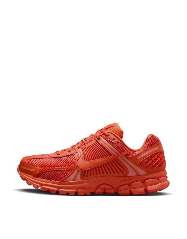 Nike Men's Zoom Vomero 5 Shoes Product Image