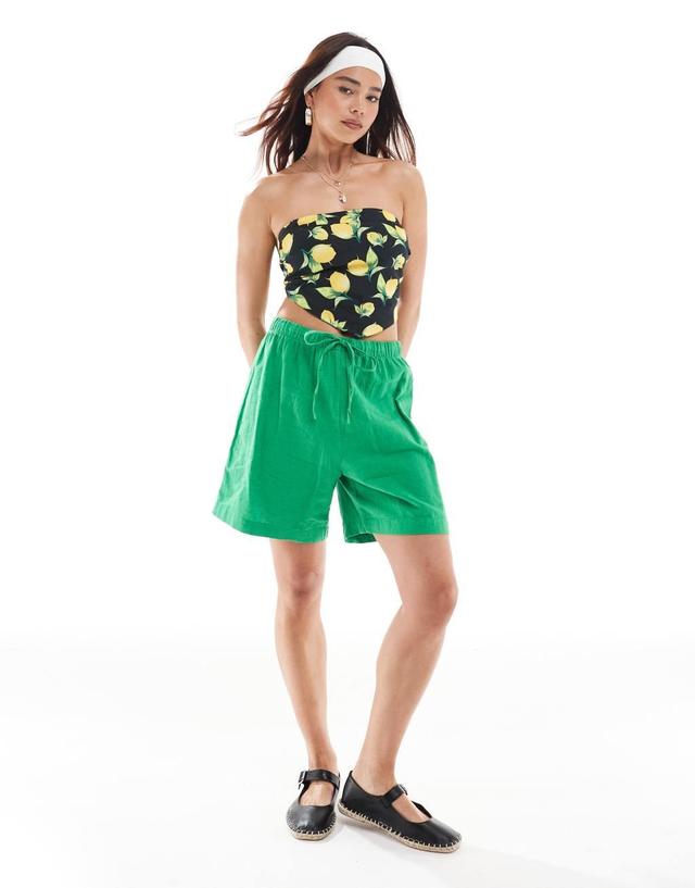 ASOS DESIGN v detail bandeau top in fruit print Product Image