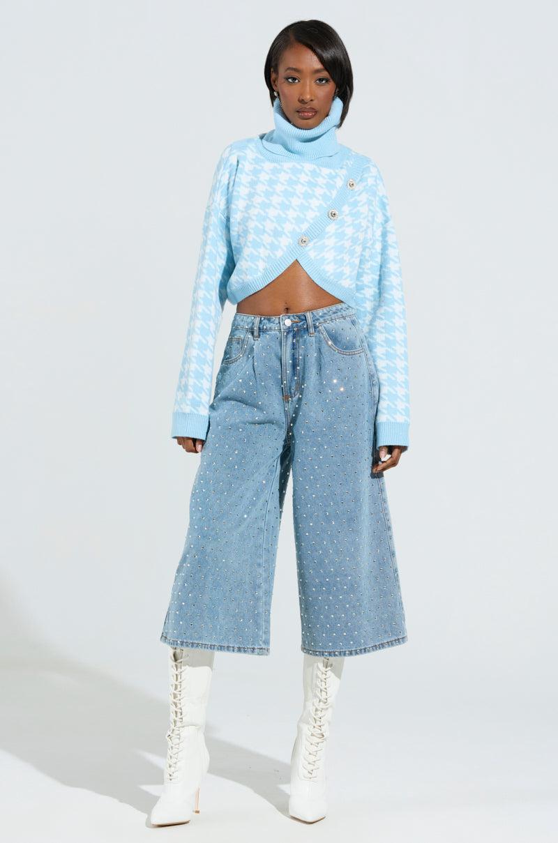 LALA HOUNDSTOOTH PRINT TURTLENECK SWEATER IN BLUE Product Image