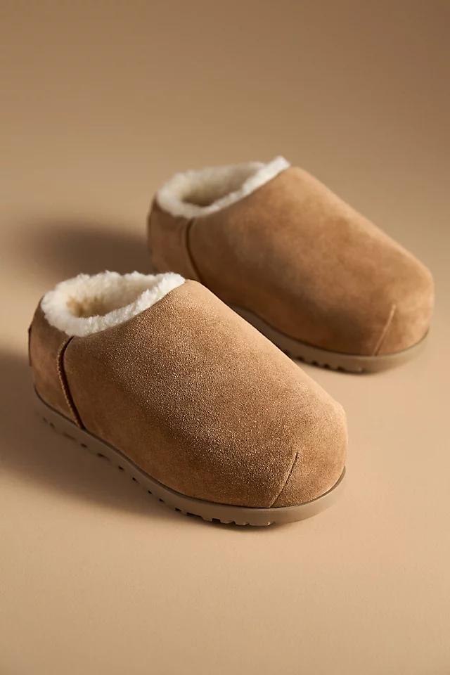 UGG® Pumped Slides Product Image