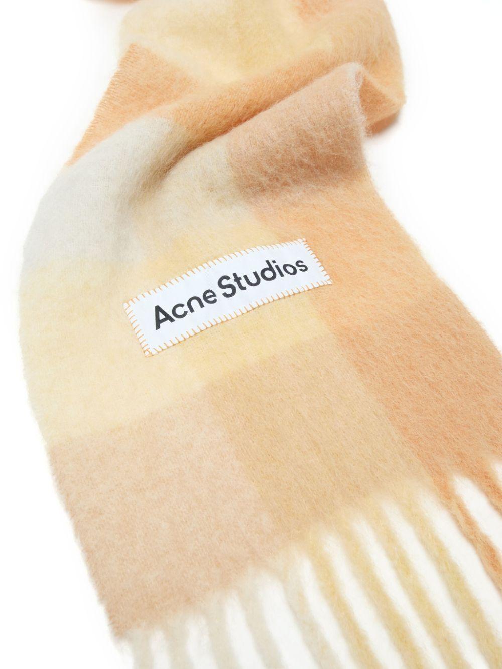 logo-appliqué checked scarf Product Image