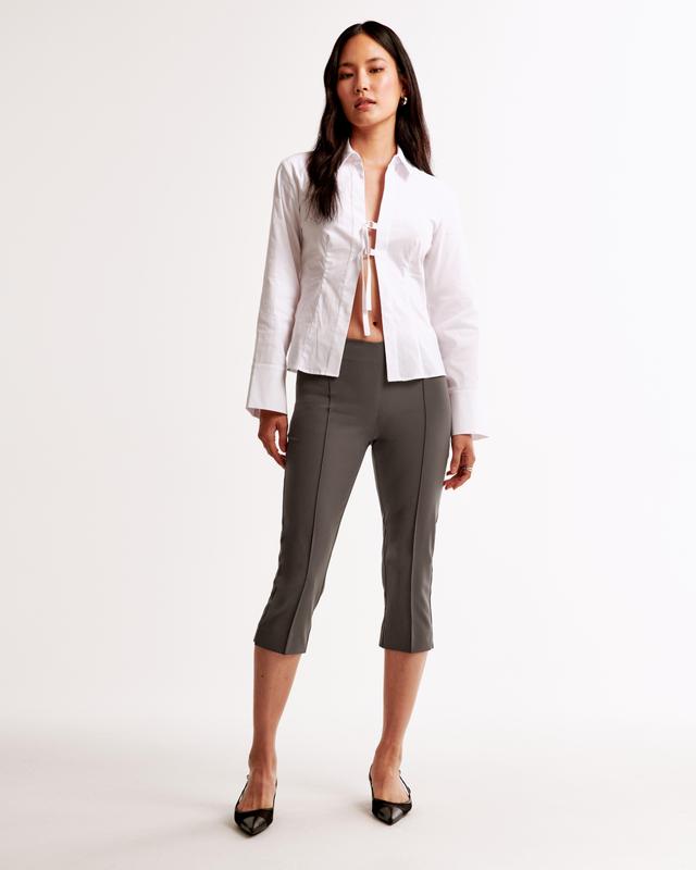 Low Rise Pintuck Capri Pant Product Image