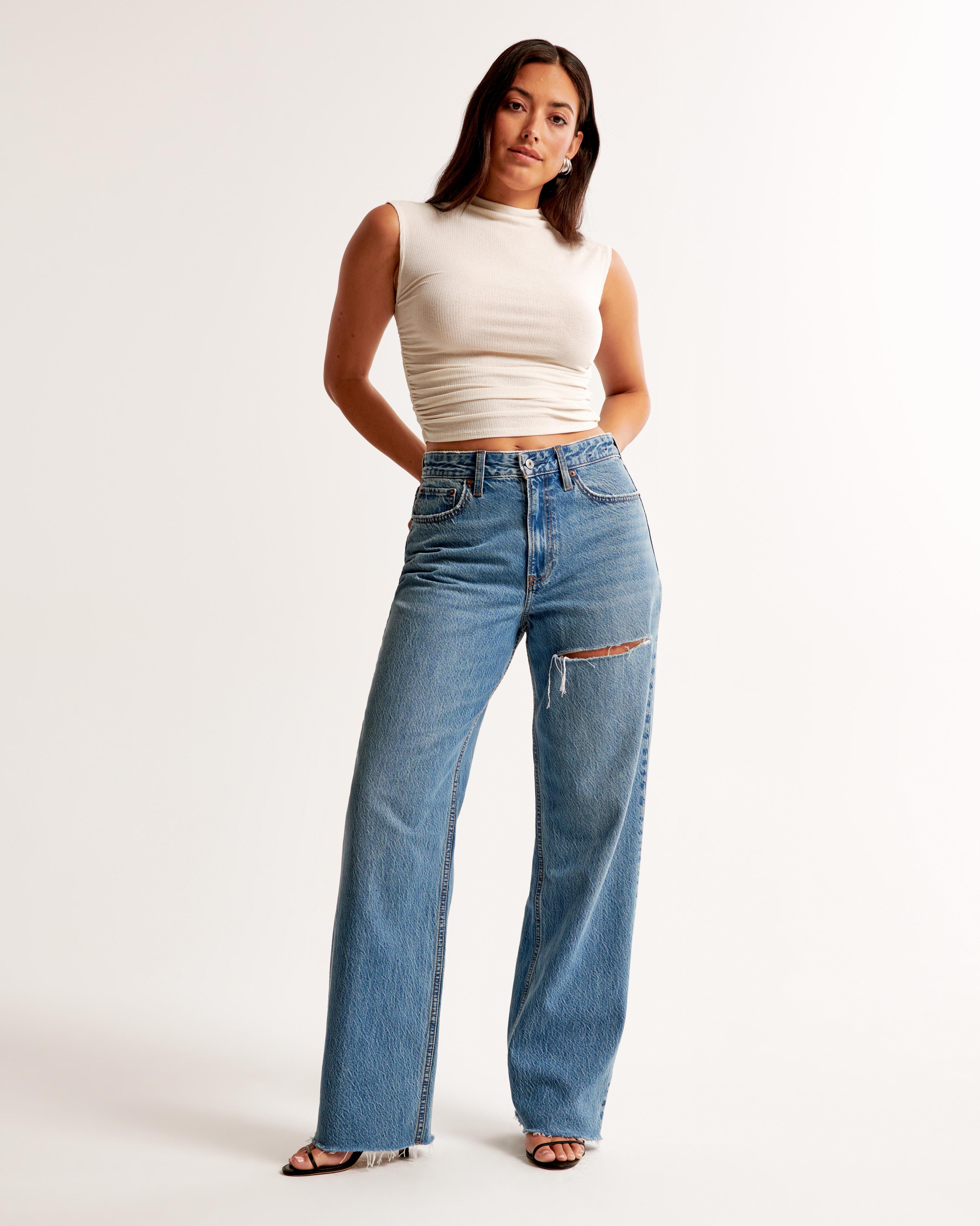 Curve Love Mid Rise 90s Straight Jean Product Image