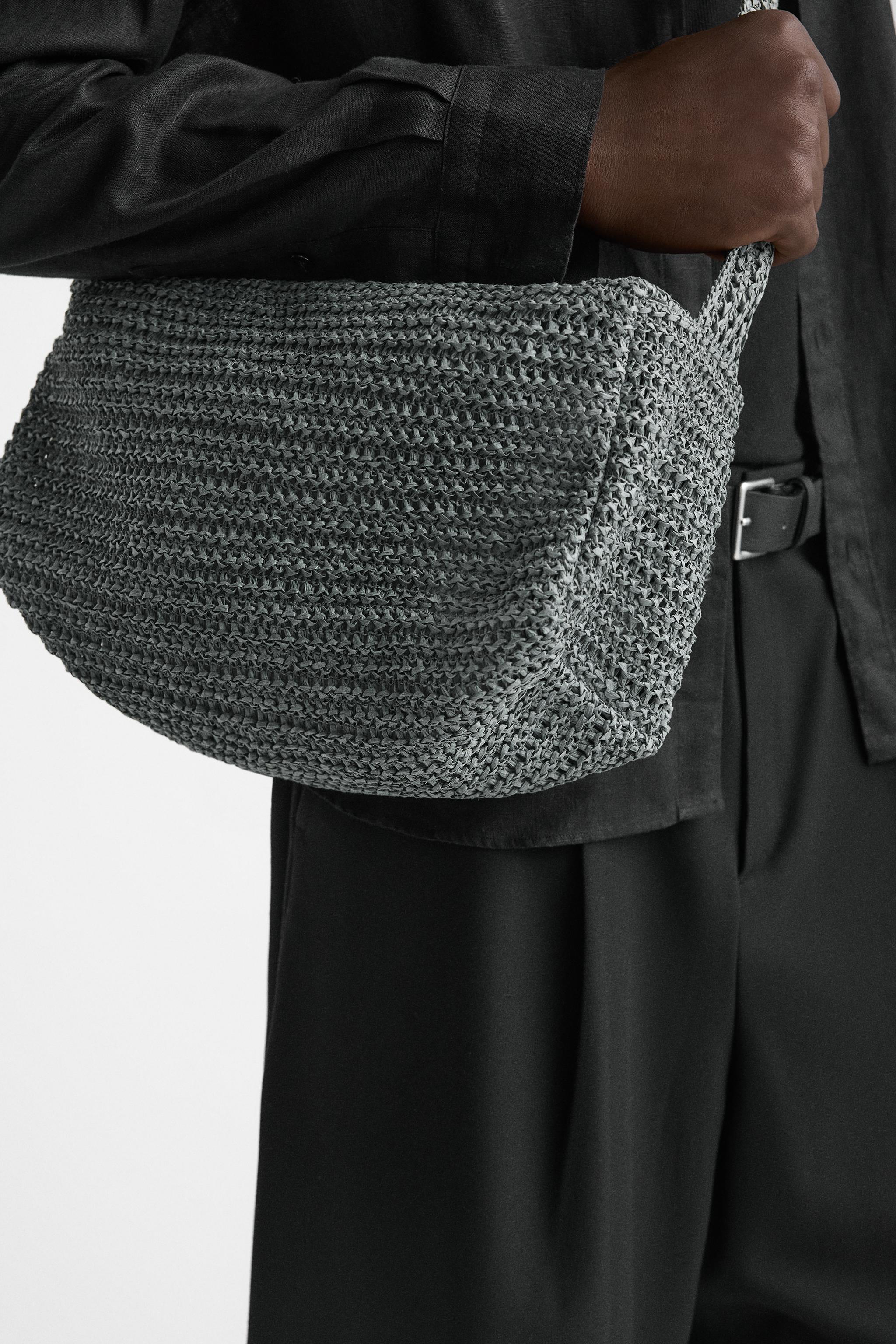 WOVEN CROSSBODY BAG Product Image