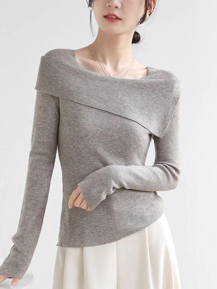 Long Sleeve Boat Neck Plain Knit Top Product Image