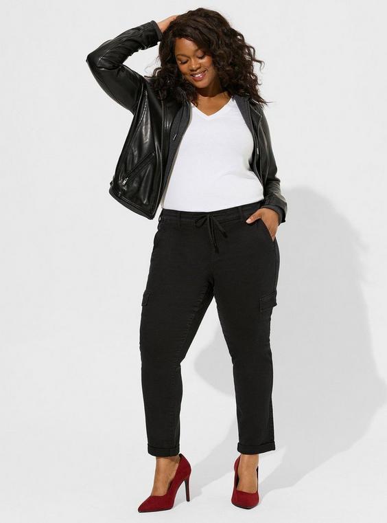 BOYFRIEND Pull-On Weekend Straight Stretch Twill Cargo Mid Rise Pant Product Image