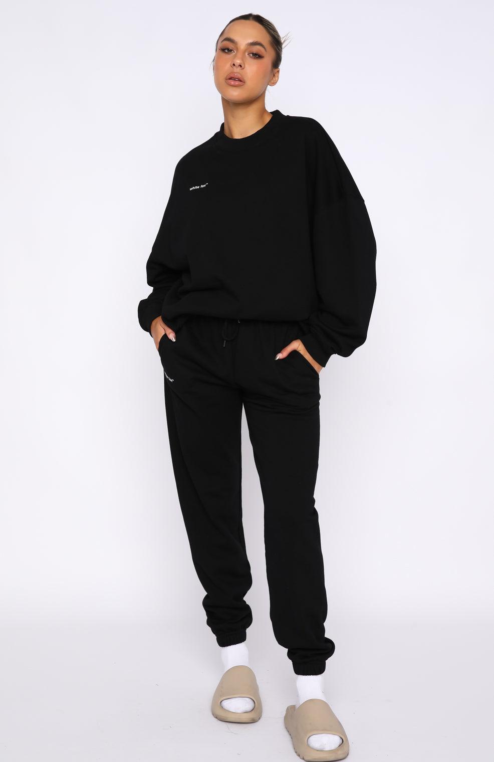 Own The Moment Sweater Black Male Product Image