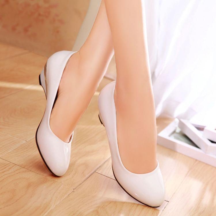 Round Toe Wedge Pumps Product Image