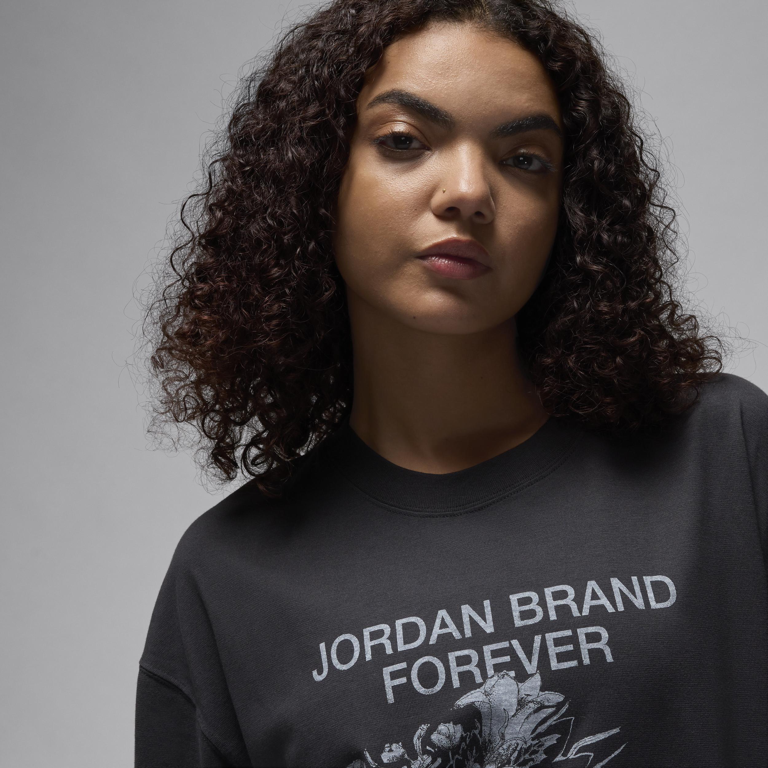 Women's Jordan Oversized Graphic T-Shirt Product Image