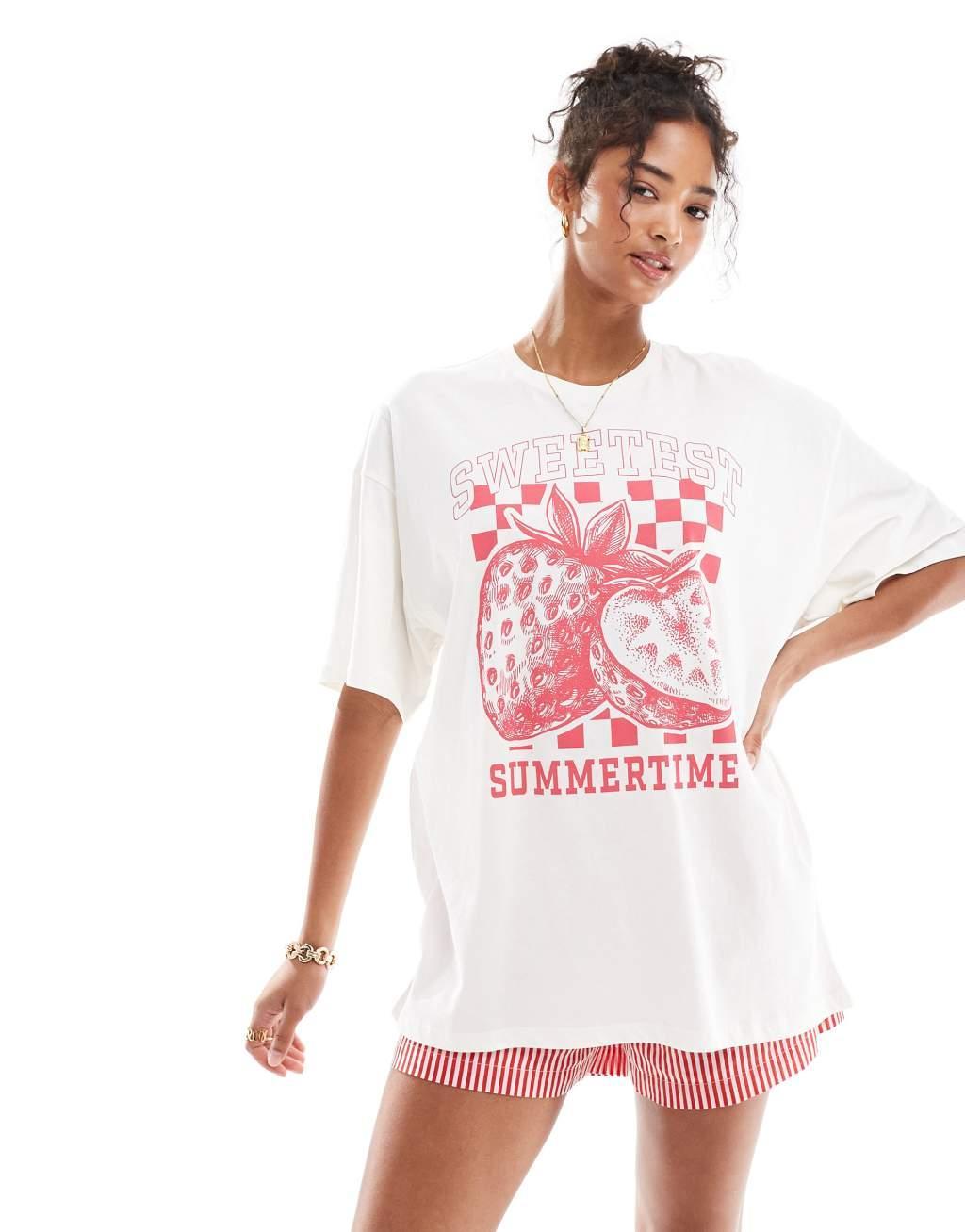 ONLY strawberry graphic boyfriend fit T-shirt in white   Product Image