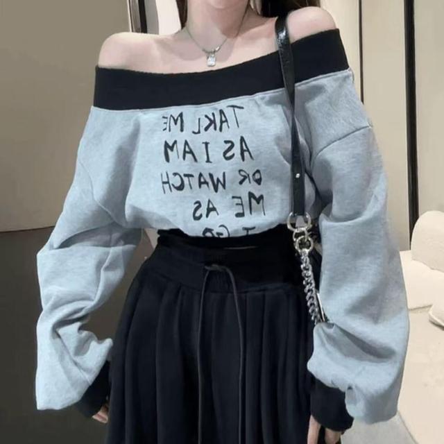 Off Shoulder Drop Shoulder Lettering Crop Pullover Product Image