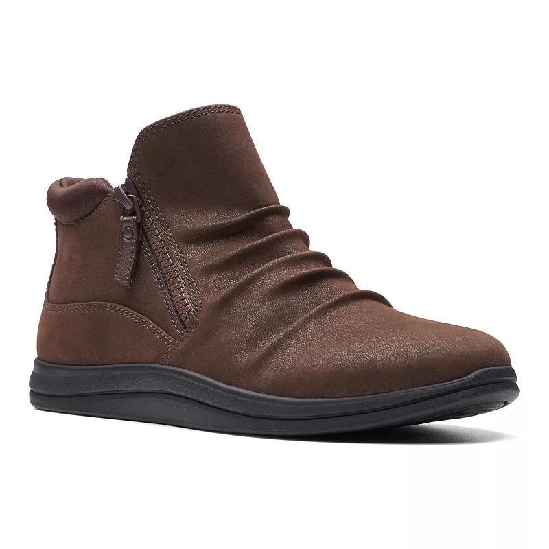 Clarks Cloudsteppers Breeze Womens Winter Boots Product Image