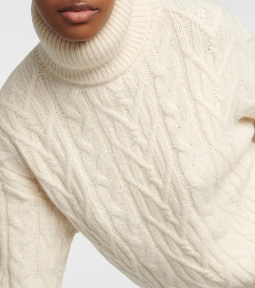 Amaya Cashmere Turtleneck Sweater In Ivory Product Image