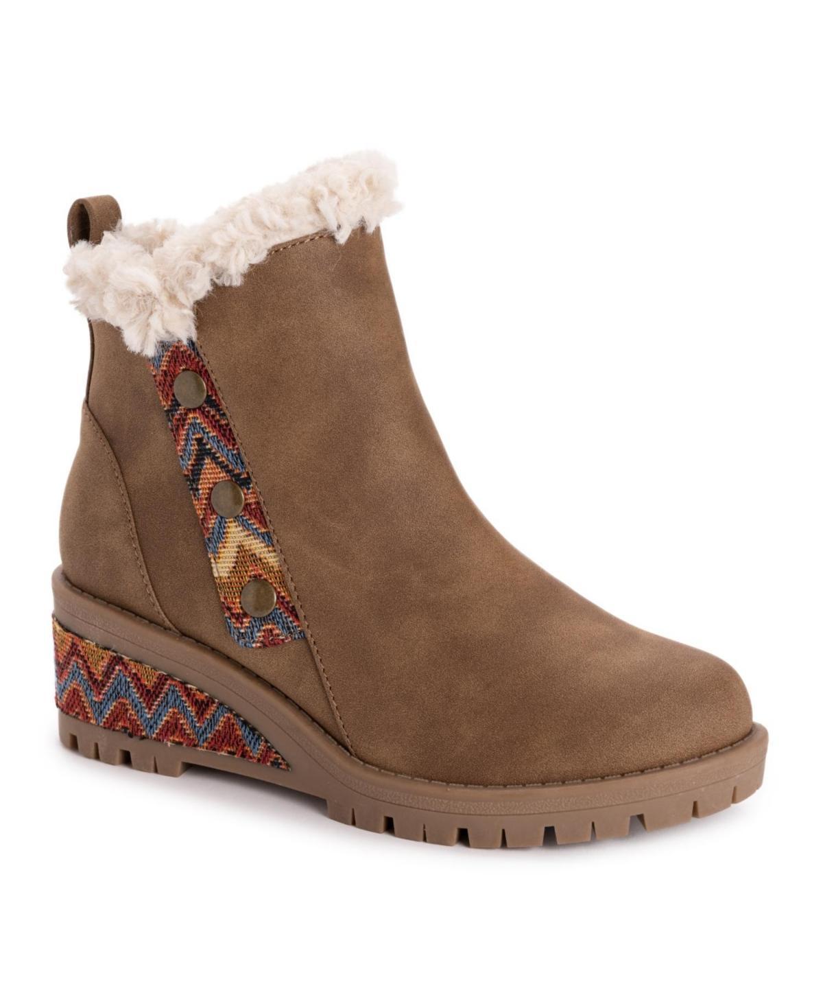 MUK LUKS Norway Halden Womens Wedge Ankle Boots Product Image