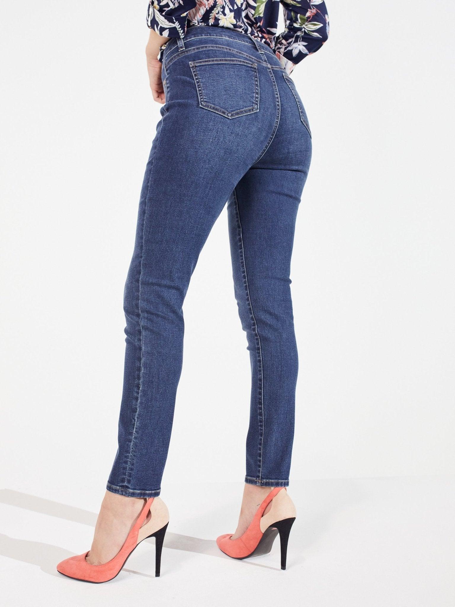 Signature Skinny 5 Pocket Denim Jean Product Image