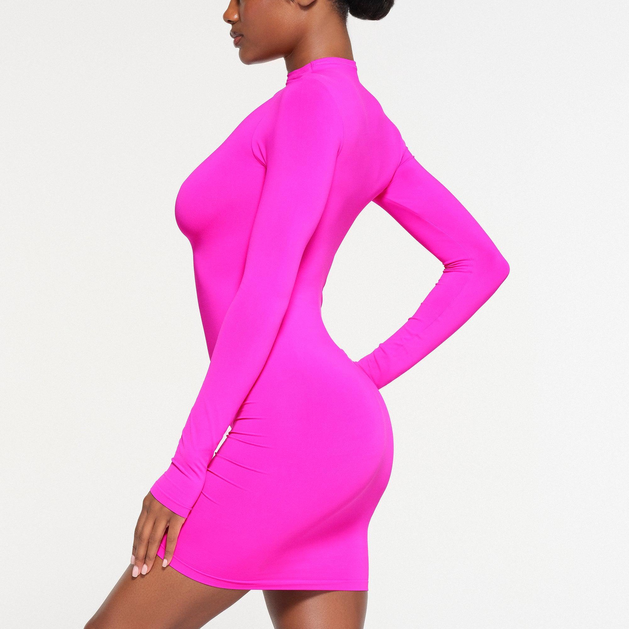 SOFT SMOOTHING SEAMLESS CAMI ONESIE | FUCHSIA Product Image