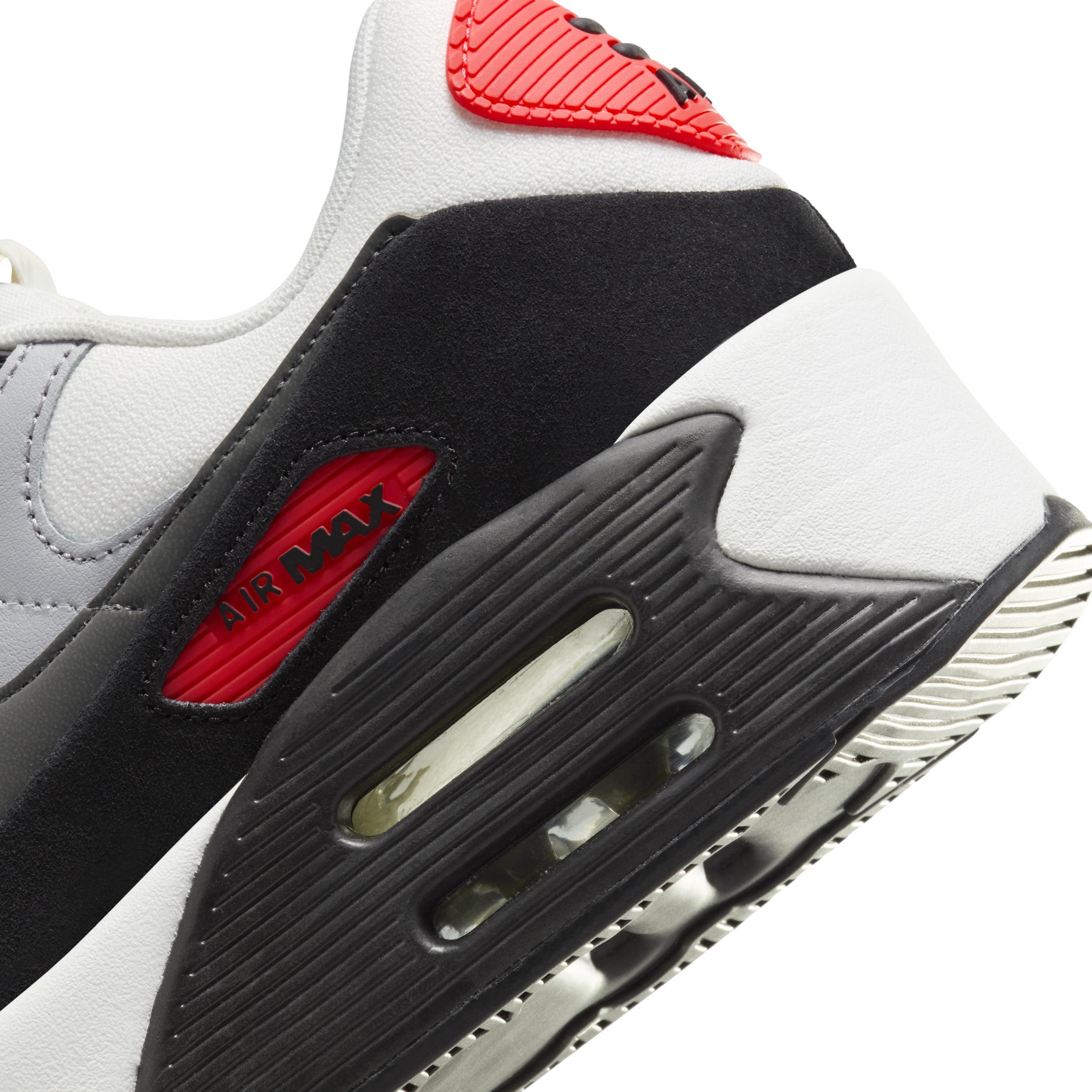 Nike Women's Air Max 90 LV8 Shoes Product Image