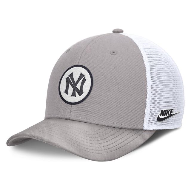 New York Yankees Cooperstown Rise Nike Mens Dri-FIT MLB Trucker Adjustable Hat Product Image