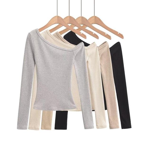 Long Sleeve Round Neck Plain Ribbed Knit Top Product Image