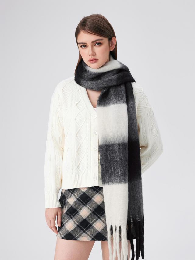 PLAID TASSEL SCARF Product Image