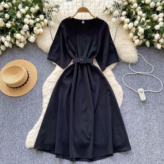 Short-Sleeve V-Neck Plain Midi A-Line Dress Product Image