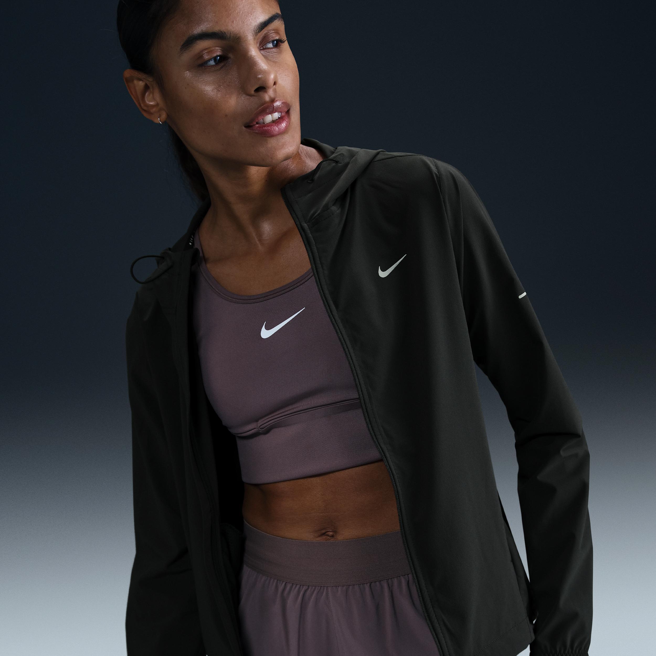 Nike Women's Swift Repel Packable Running Jacket Product Image