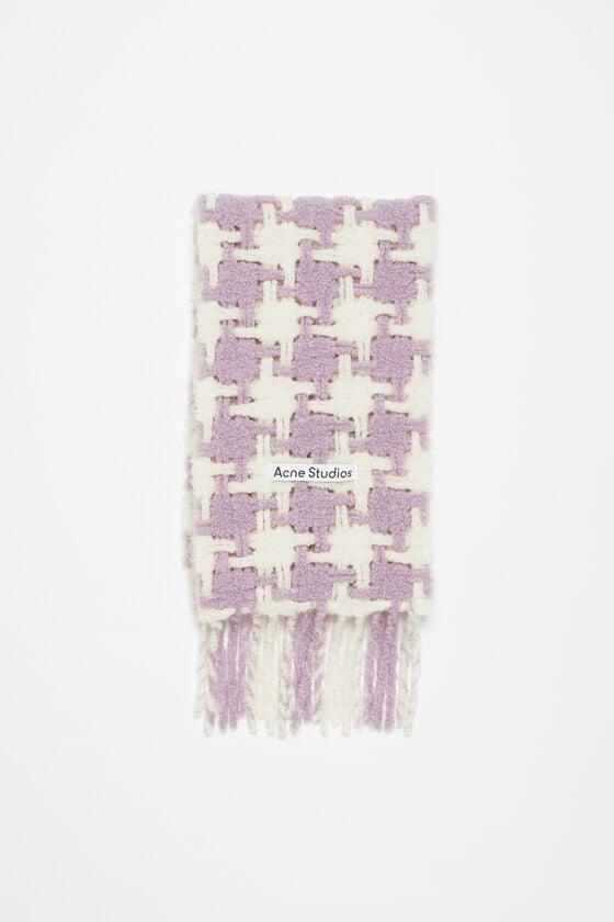 Houndstooth scarf Product Image