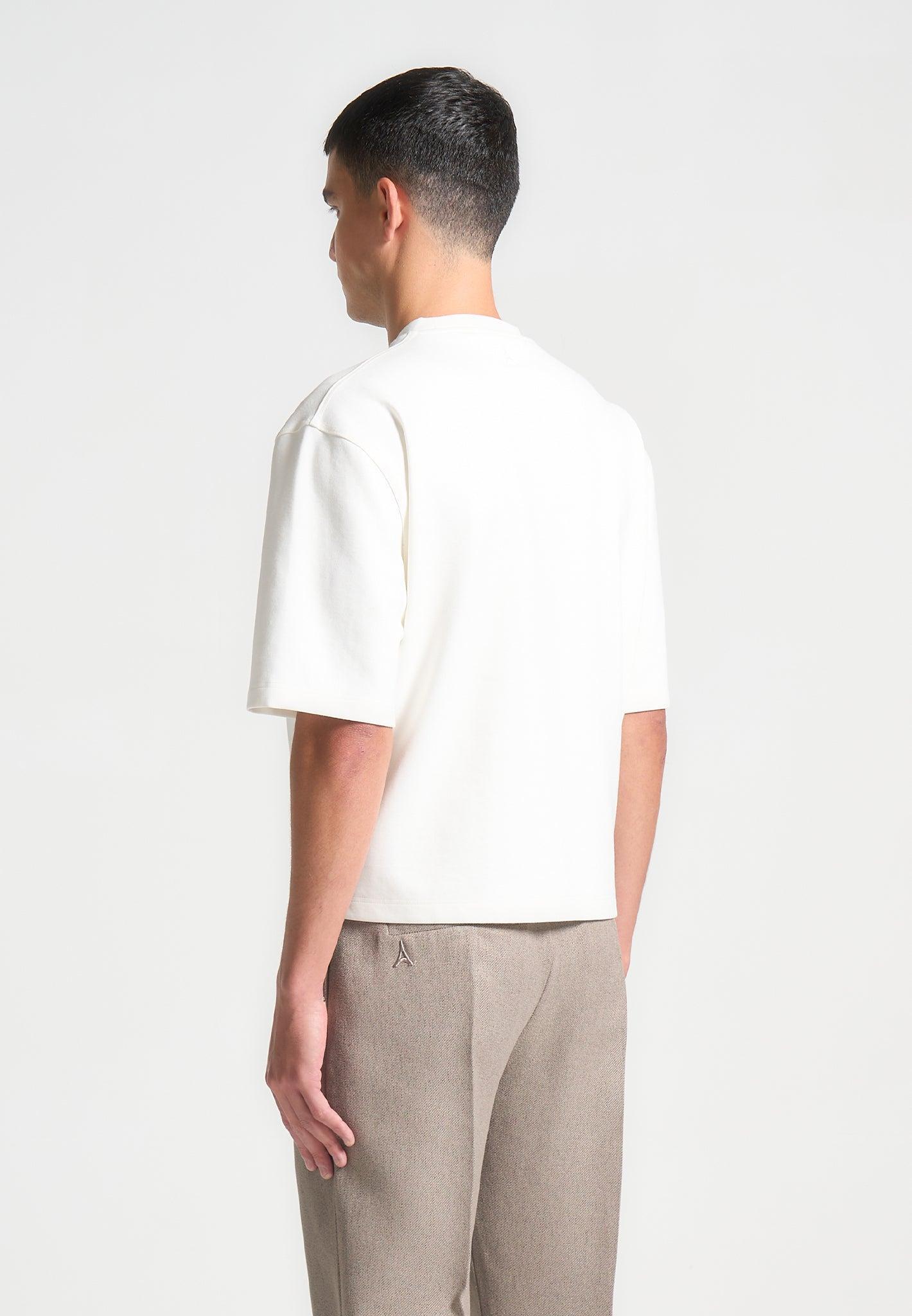 Éternel Boxy Cropped T-Shirt - White Male Product Image