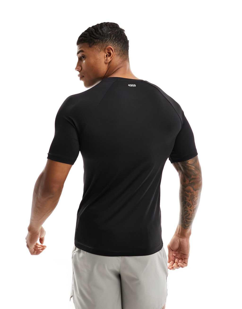 ASOS 4505 icon muscle fit training t-shirt with quick dry in black  Product Image