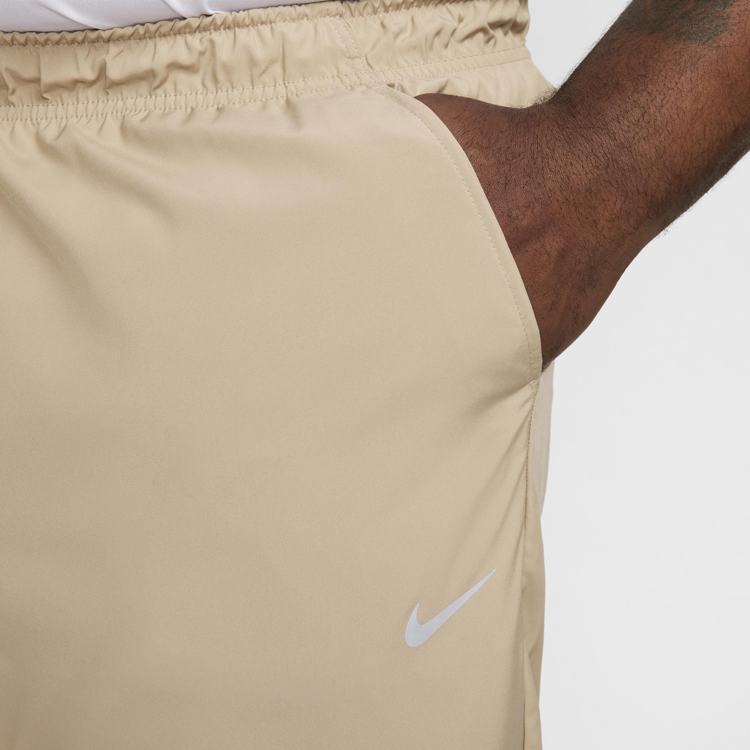 Nike Men's Form Dri-FIT Tapered Versatile Pants Product Image