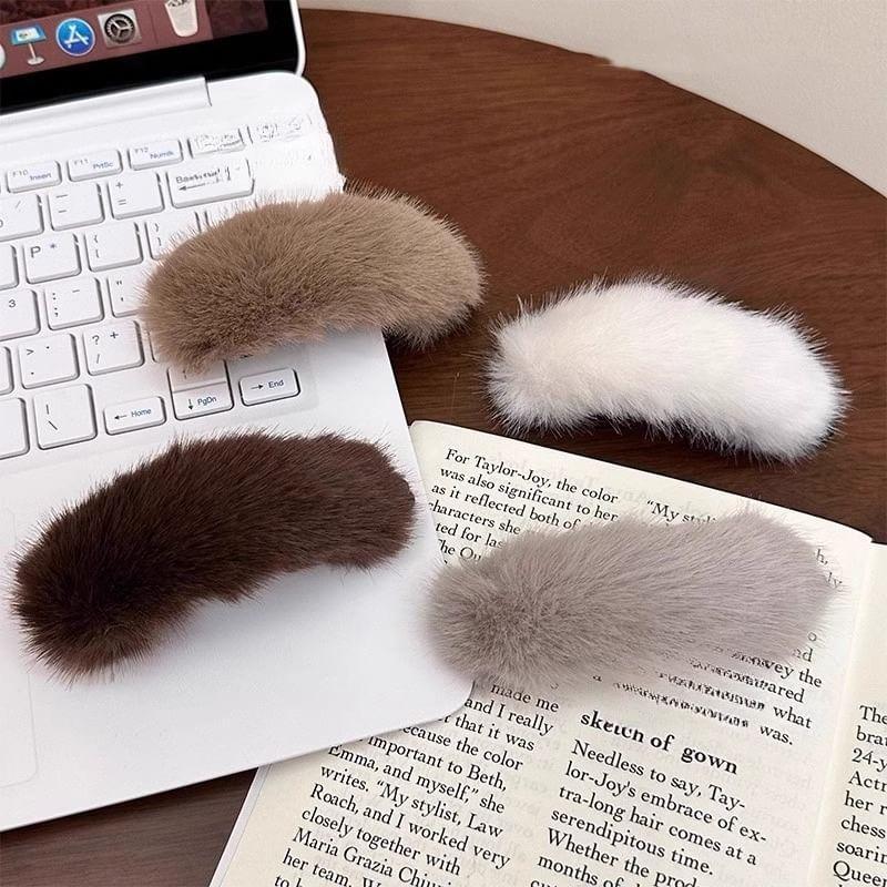 Fluffy Hair Claw Product Image