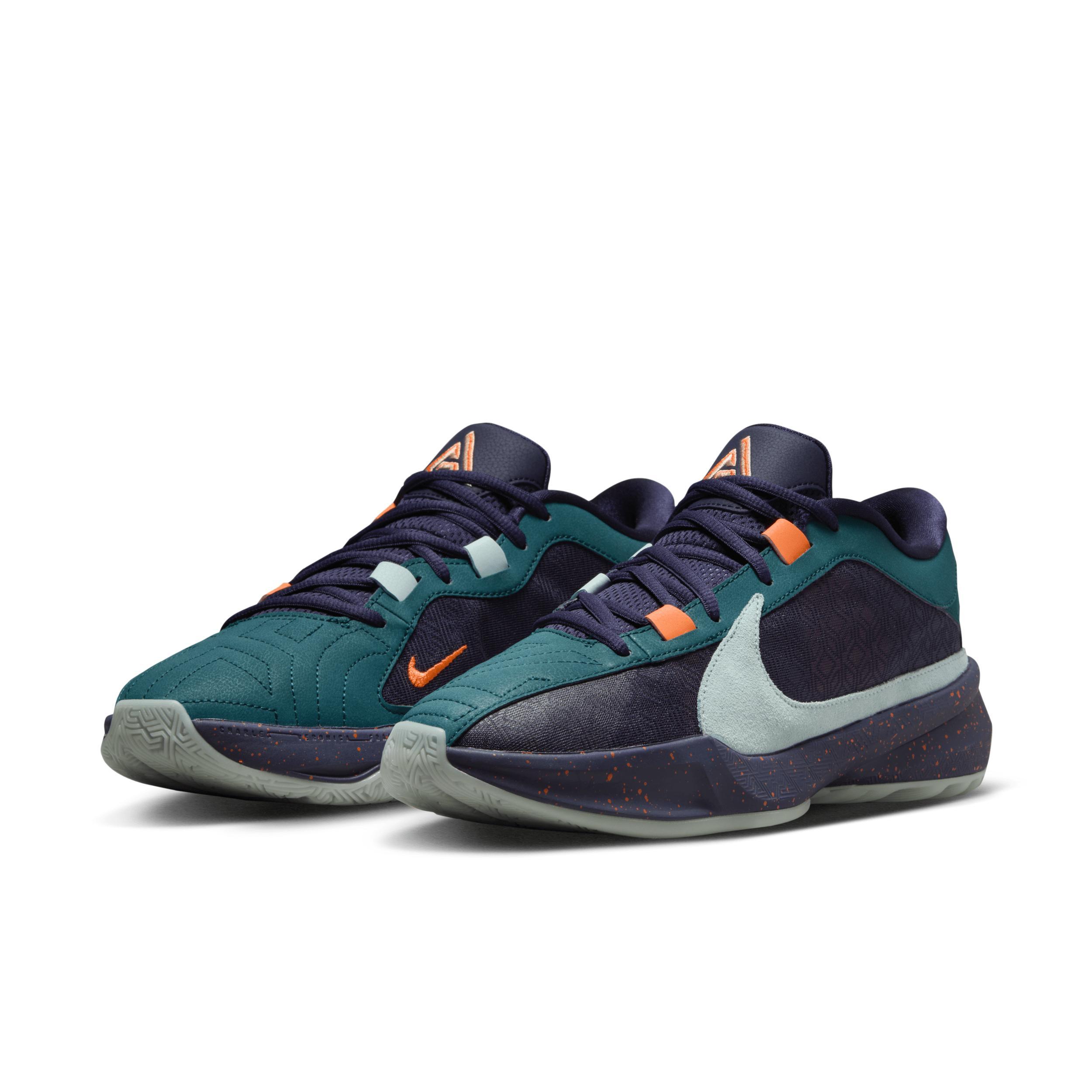 Nike Men's Giannis Freak 5 Basketball Shoes Product Image