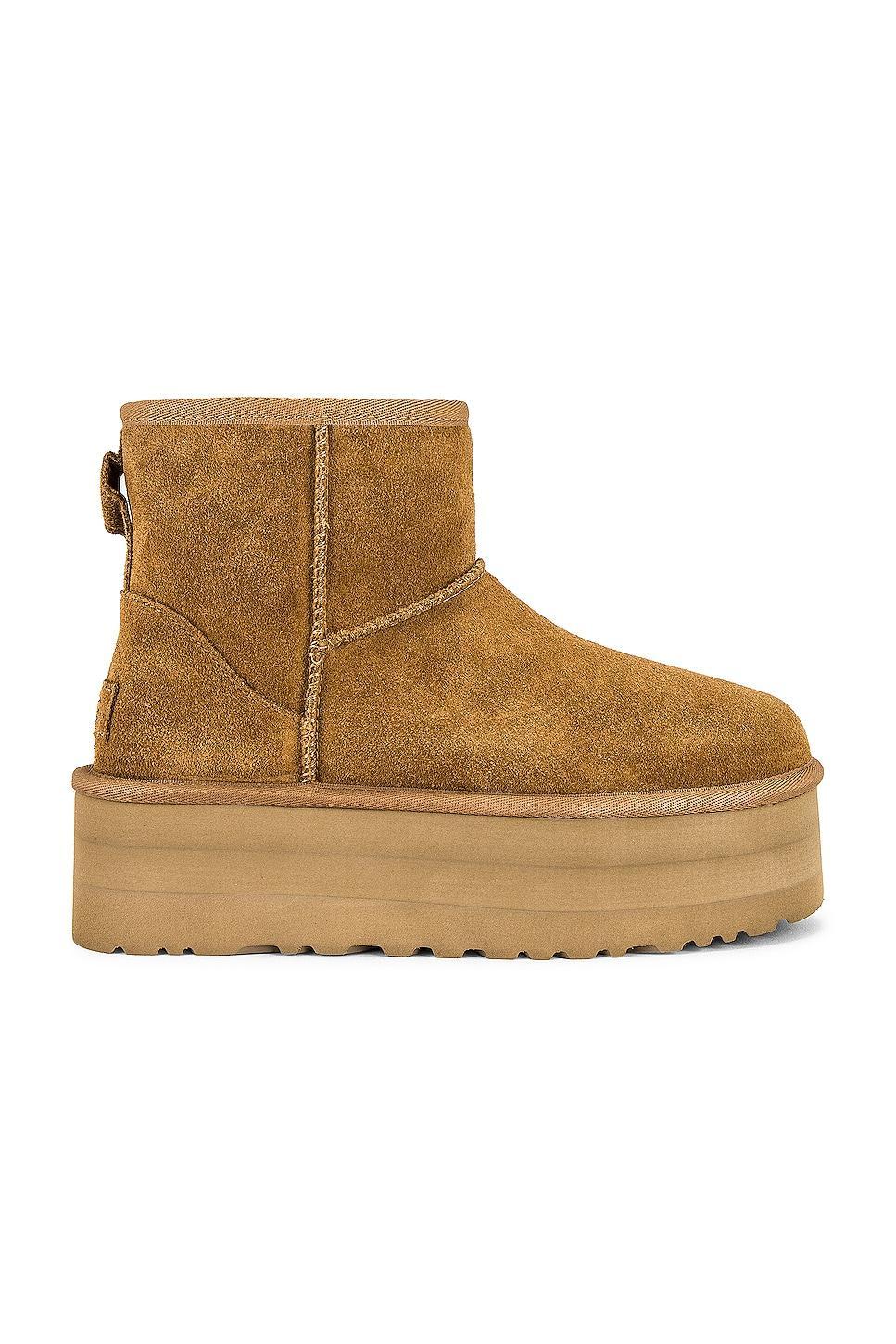 UGG(r) Classic Mini Platform Boot Product Image