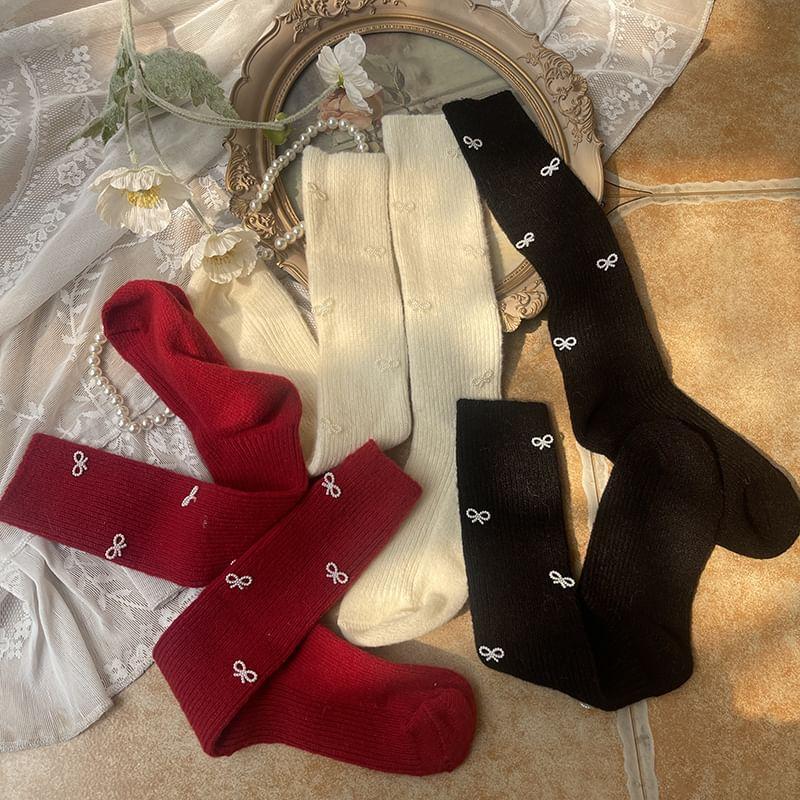 Bow Faux Pearl Ribbed Socks Product Image