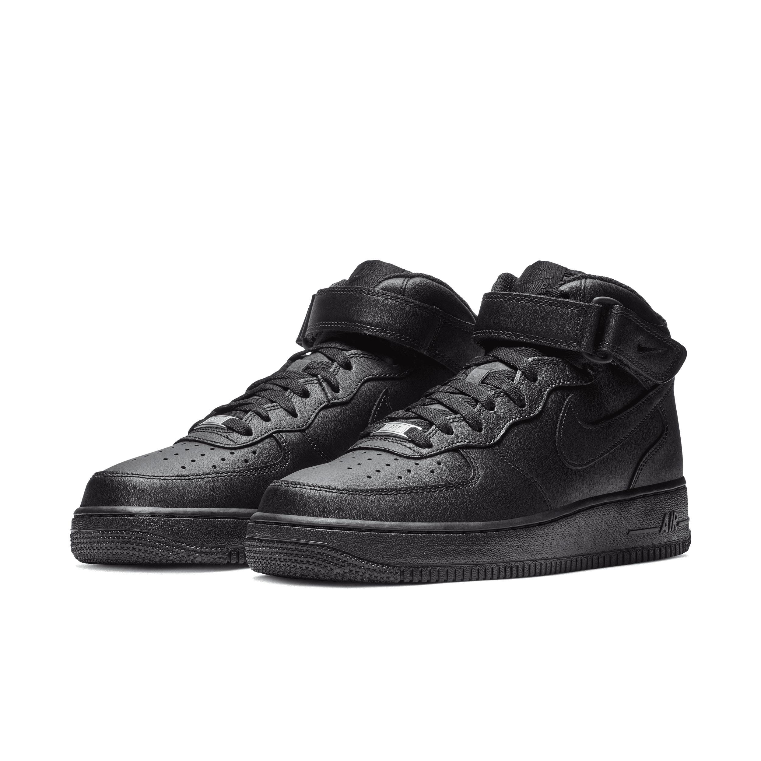 Nike Men's Air Force 1 Mid '07 Shoes Product Image