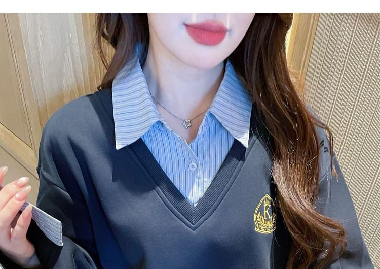 Mock Two-Piece Collar Striped Panel Embroidered Fleece-Lined Pullover Product Image