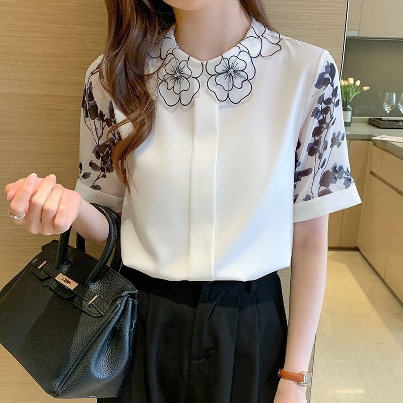 Short-Sleeve Flower Print Blouse Product Image