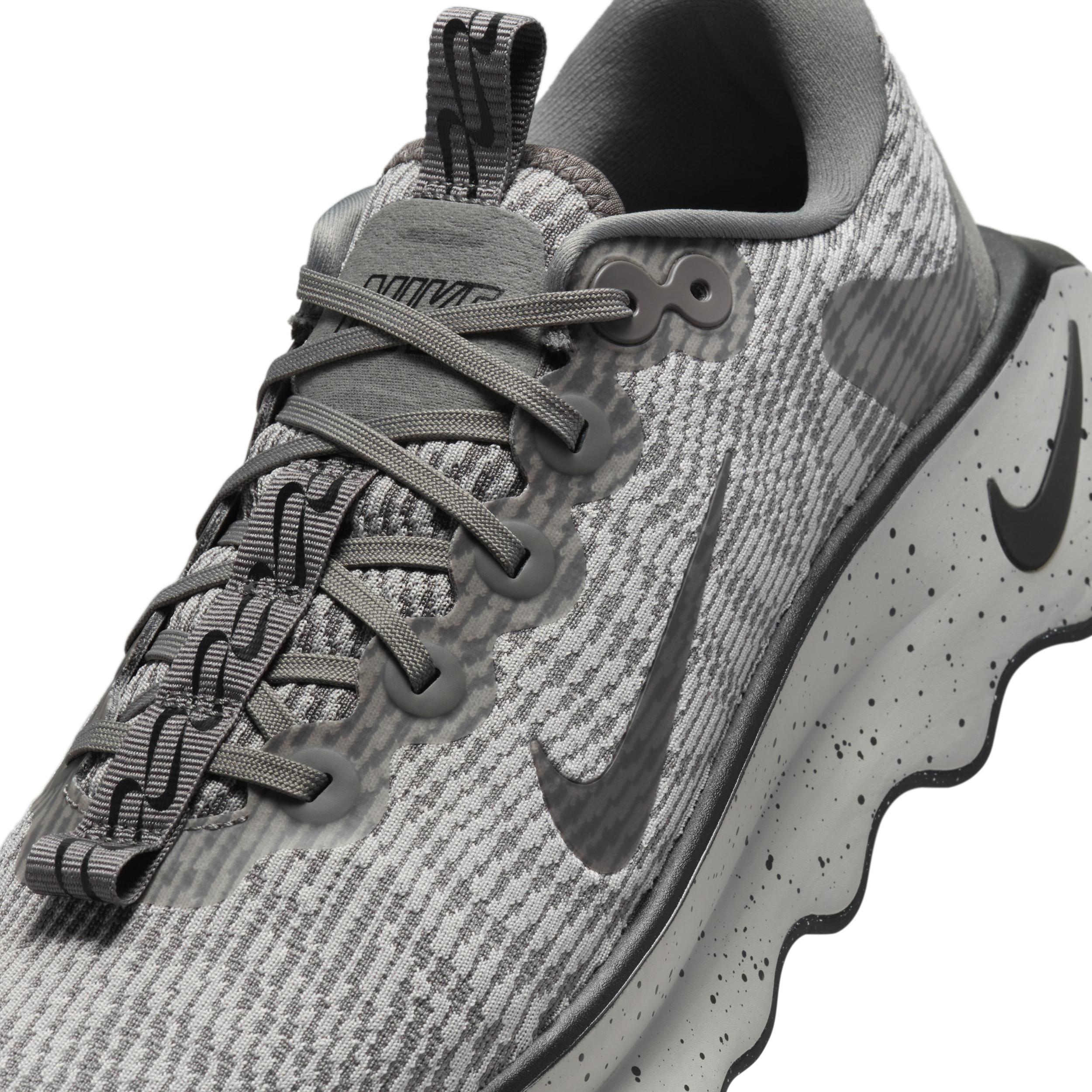 Nike Men's Motiva Walking Shoes Product Image