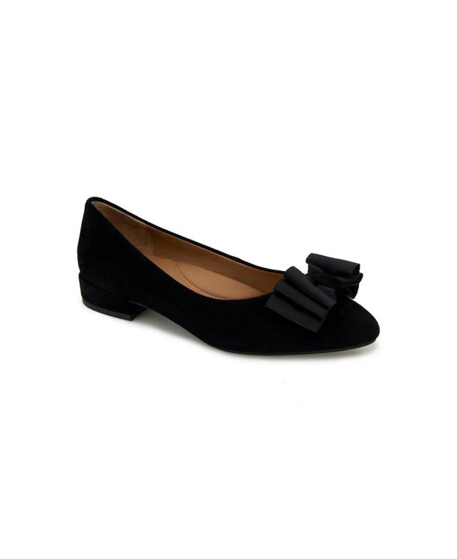 GENTLE SOULS BY KENNETH COLE Atlas Bow Detail Pump Product Image