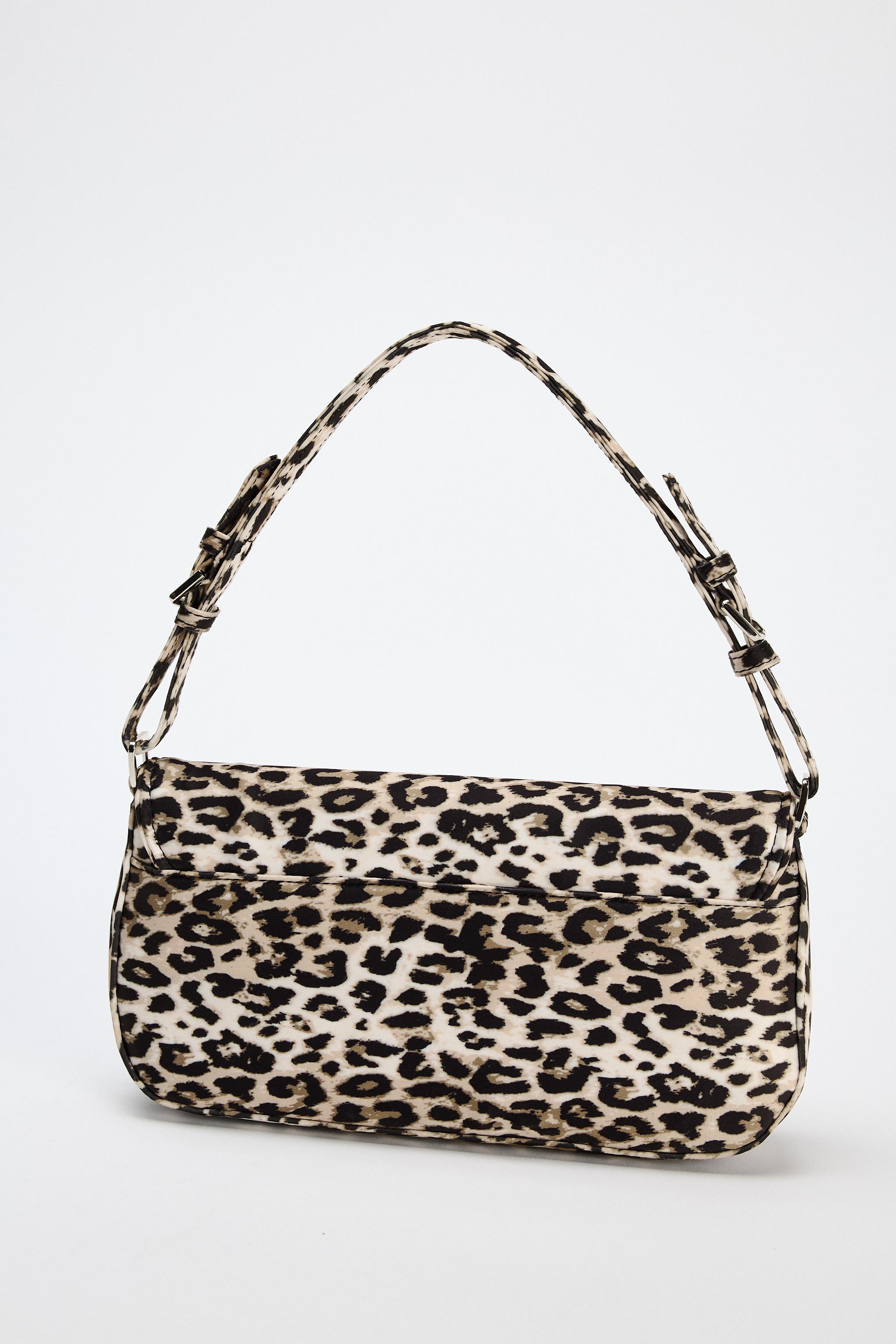 ANIMAL PRINT SHOULDER BAG Product Image