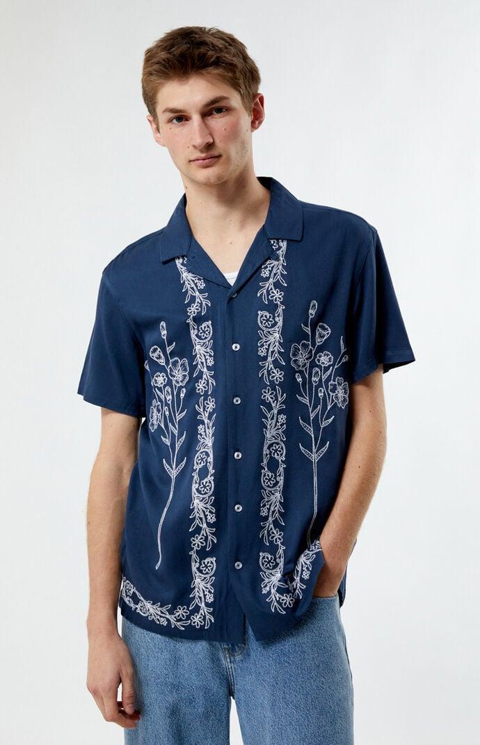 Men's Stitch Pattern Woven Camp Shirt Product Image