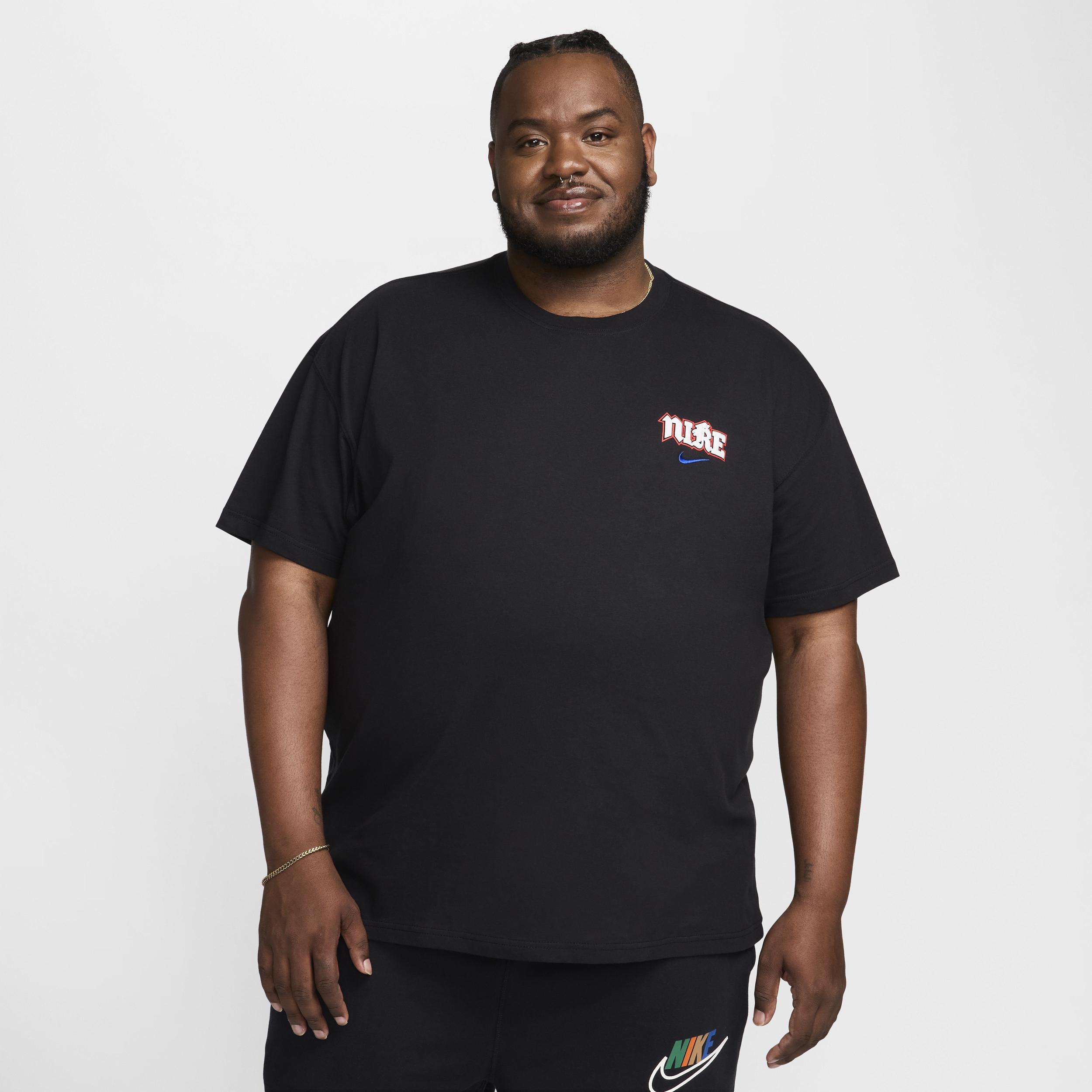 Nike Sportswear Men's Max90 T-Shirt Product Image