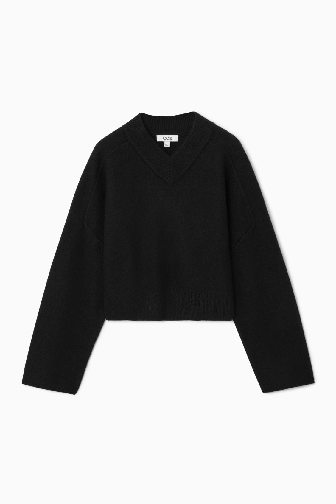 CROPPED V-NECK WOOL SWEATER Product Image